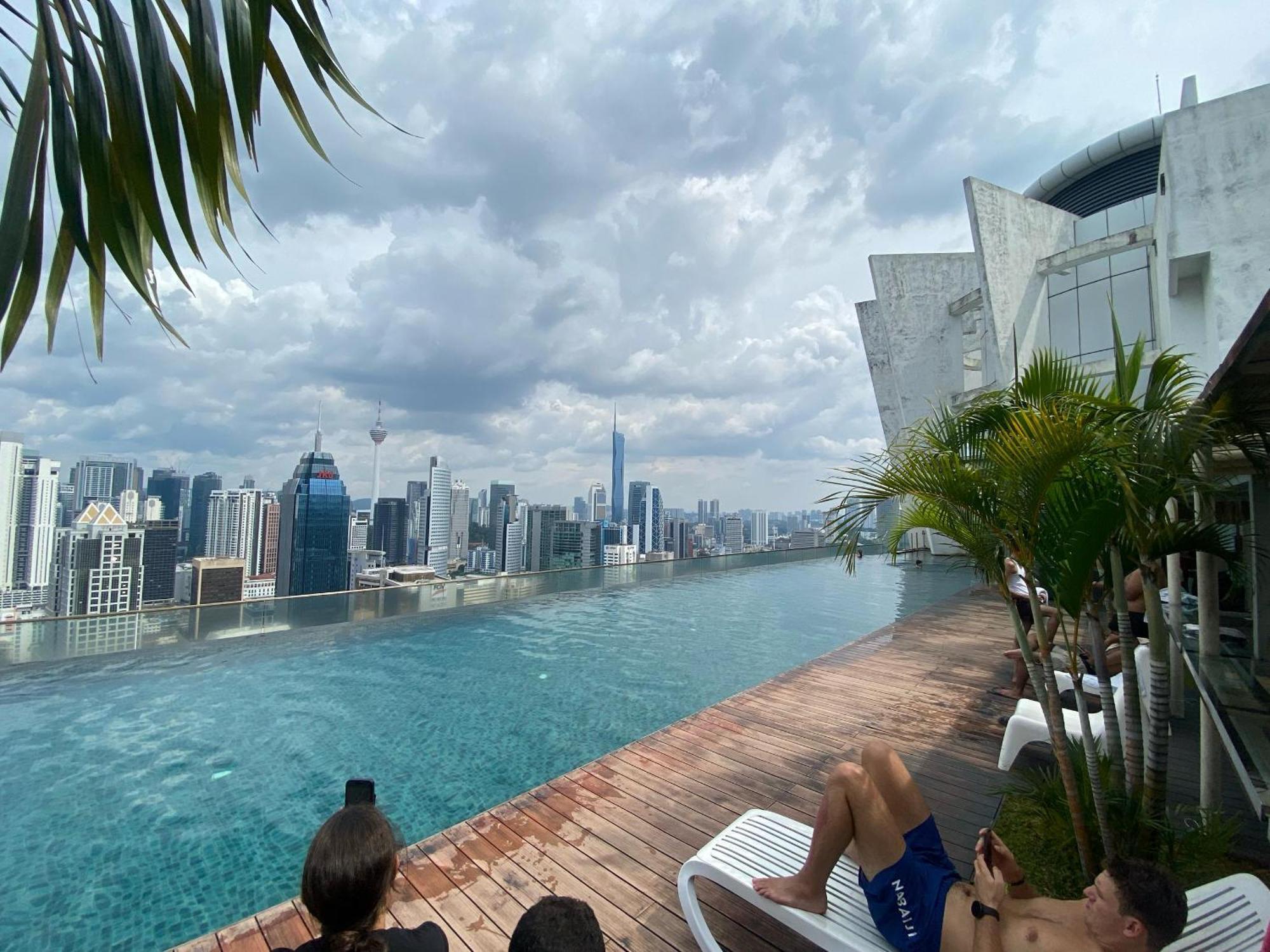 Skyfloat Infinity Hostel Kuala Lumpur Luaran gambar